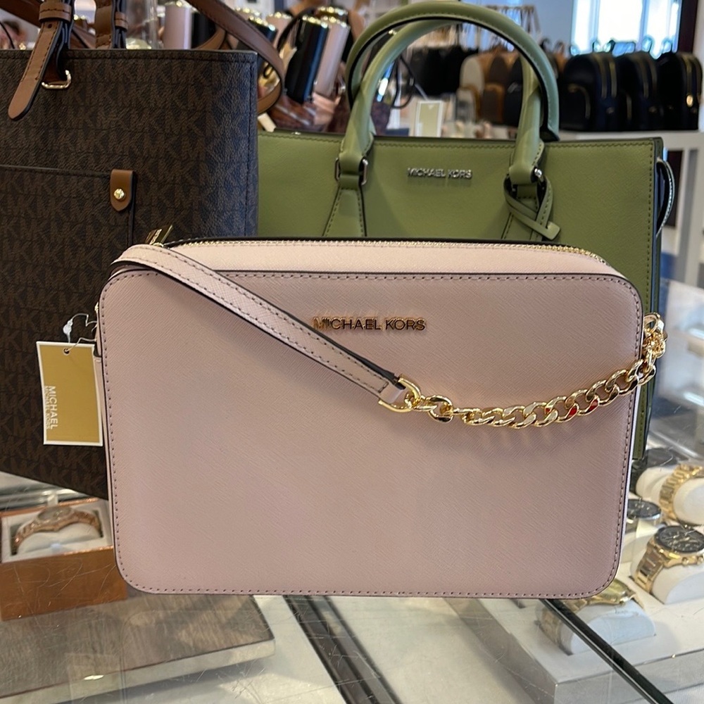 Michael Kors Jet Set Item Large East West Zip Crossbody Leather Powder Blush
NWT